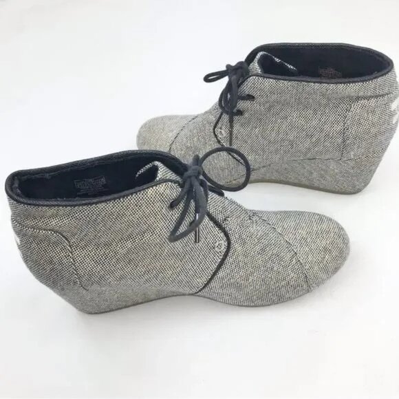 TOMS Kala Tweed Metallic Wedge Lace Up Booties - Picture 4 of 8